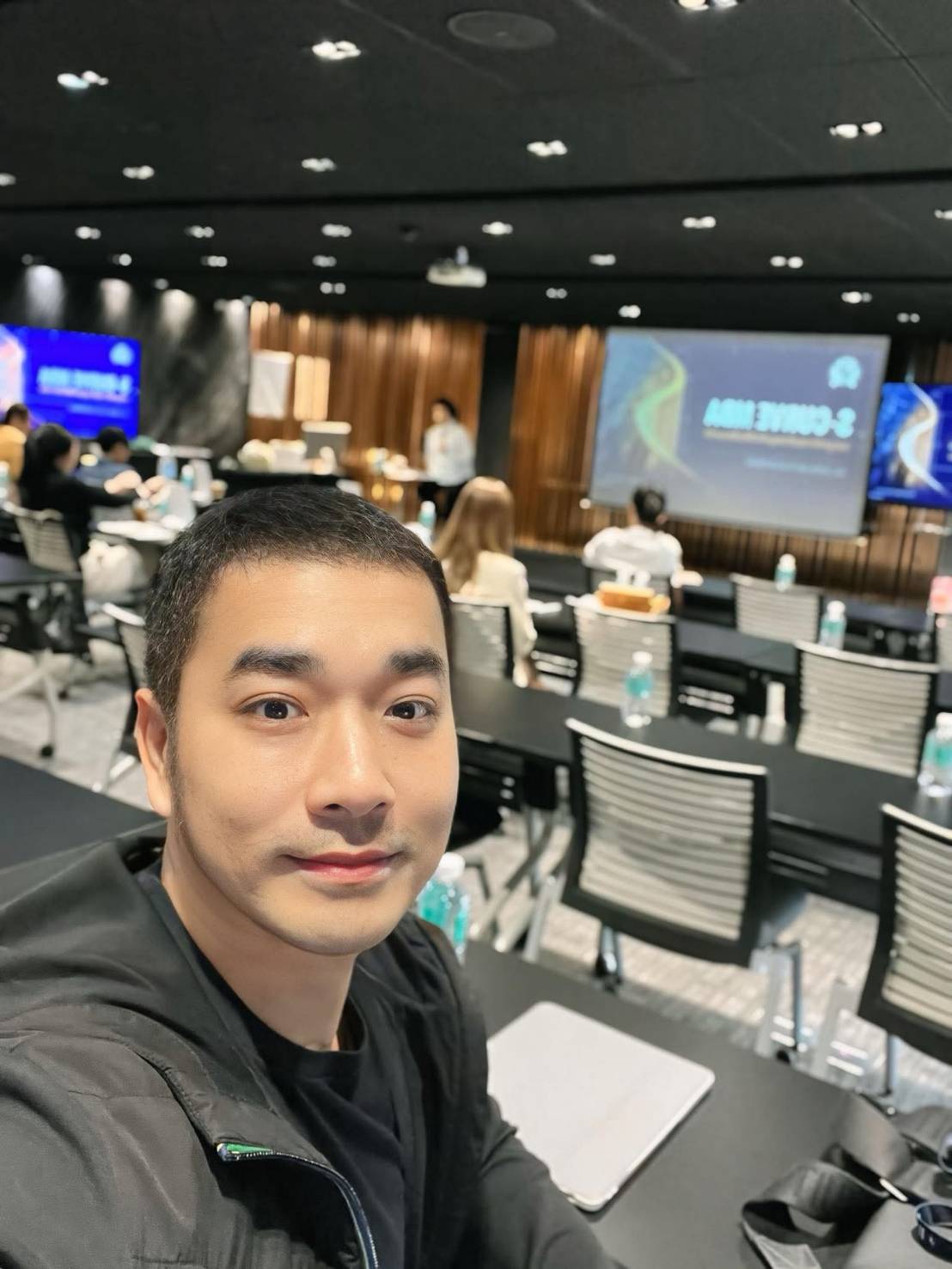 เจมส์ เรืองศักดิ์