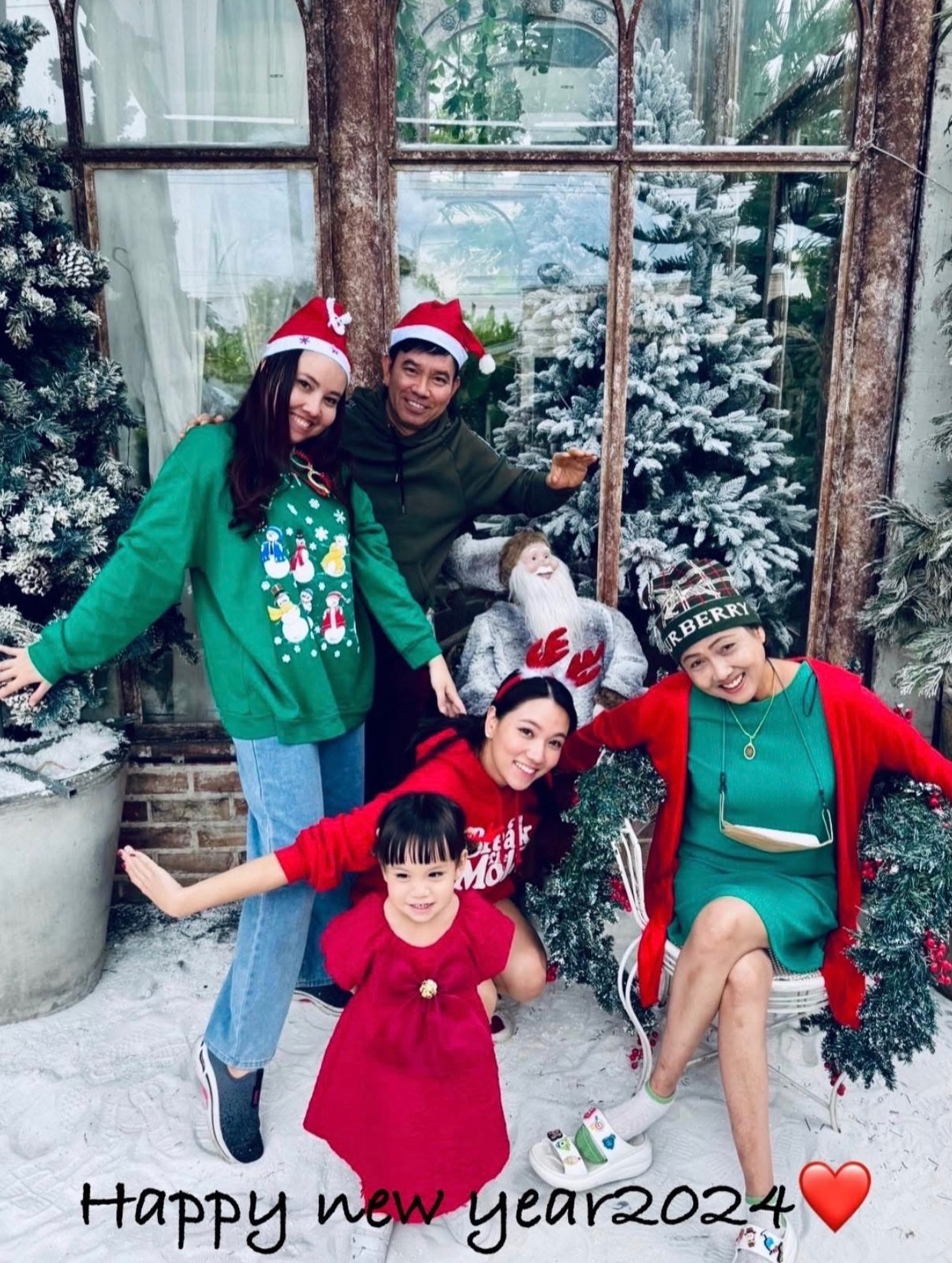 มุกดา บุญทอง