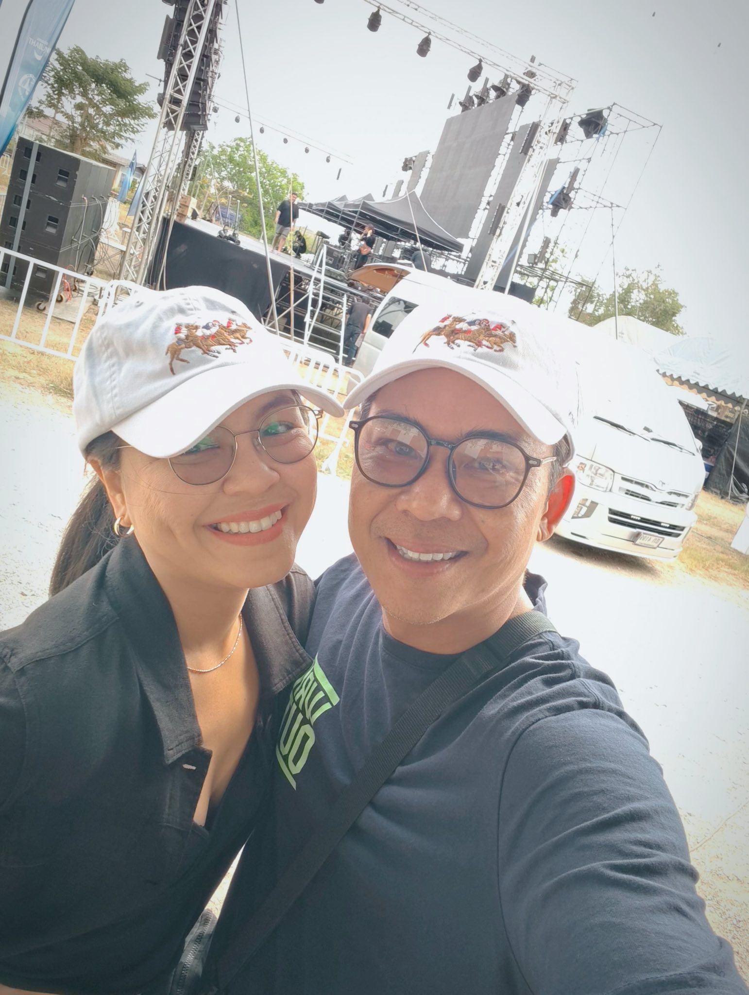 จอย ศิริลักษณ์