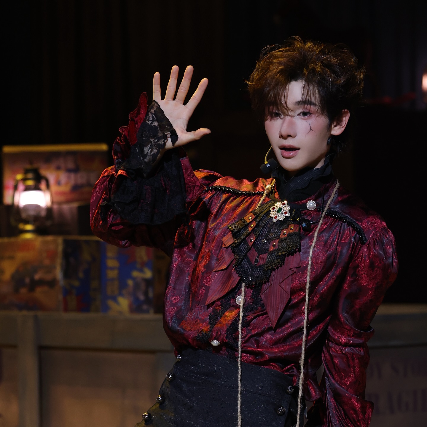 นาย กรชิต