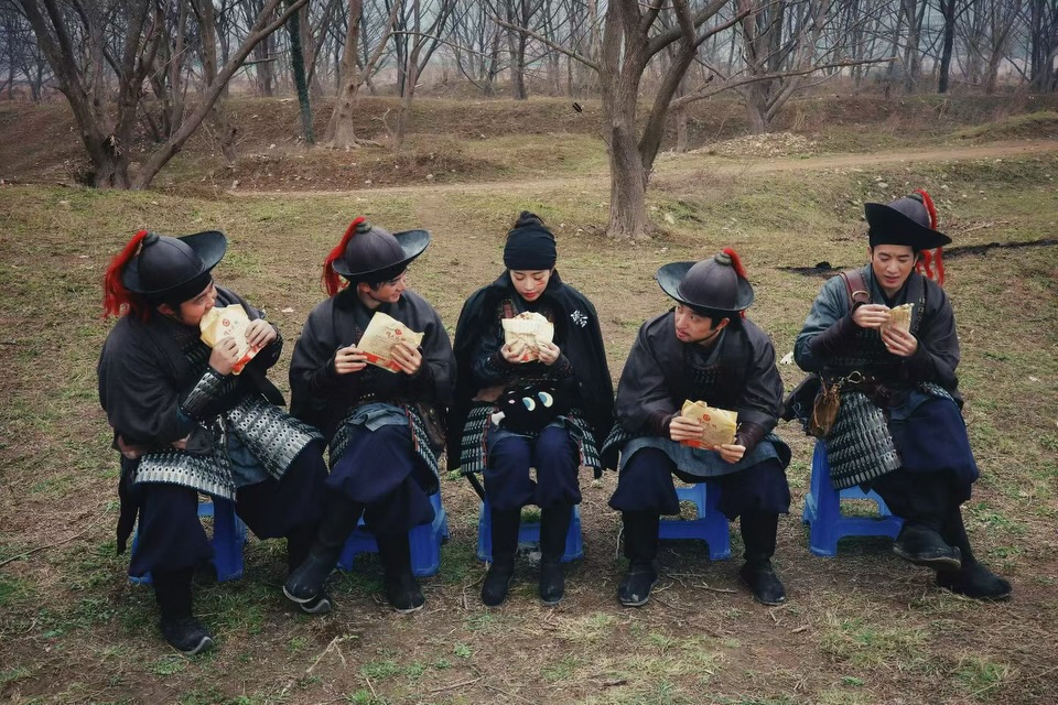 นาย กรชิต