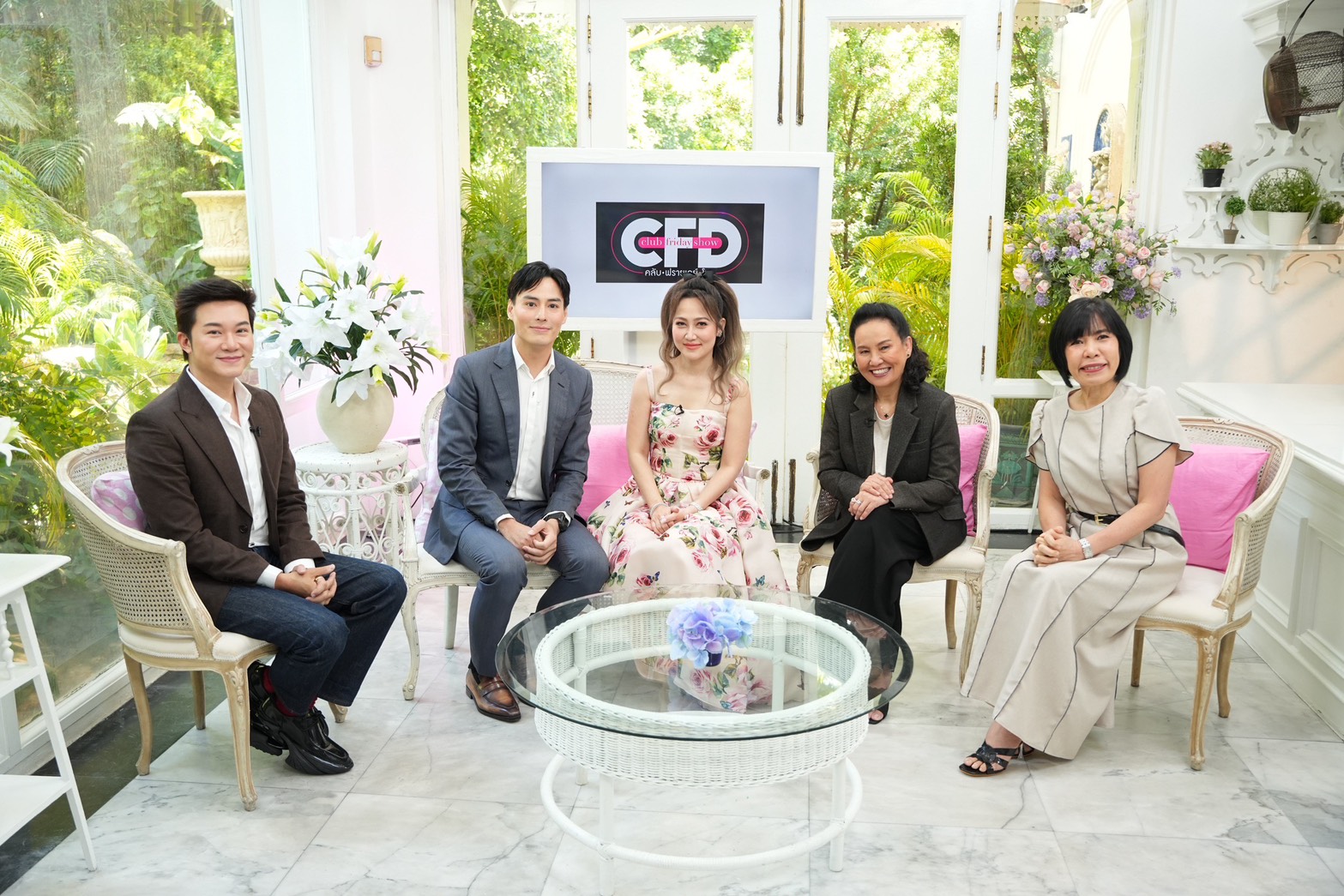 นาวิน ต้าร์ - ไฮโซน้ำหวาน