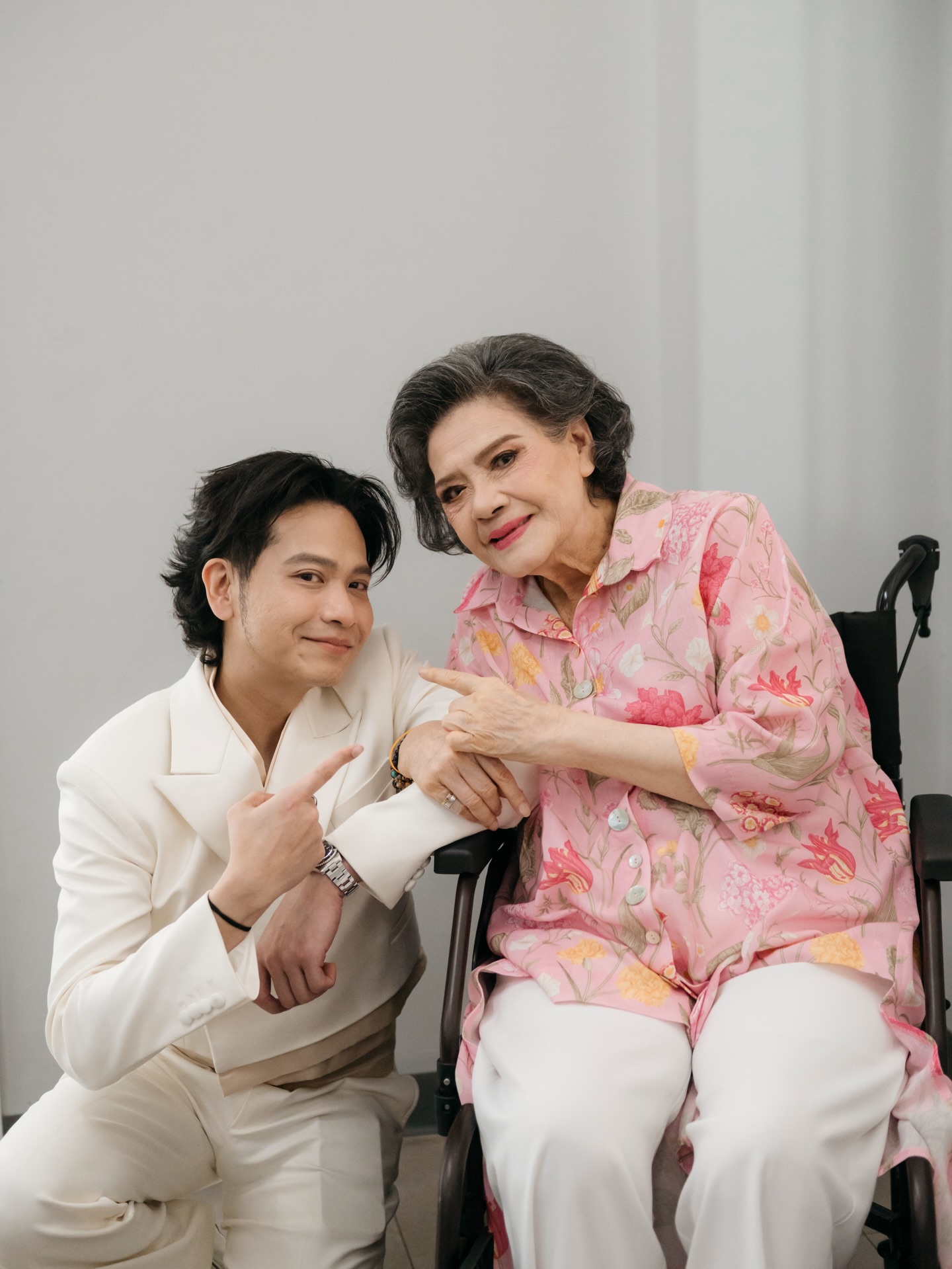 จีรนันทน์ เศวตนันทน์