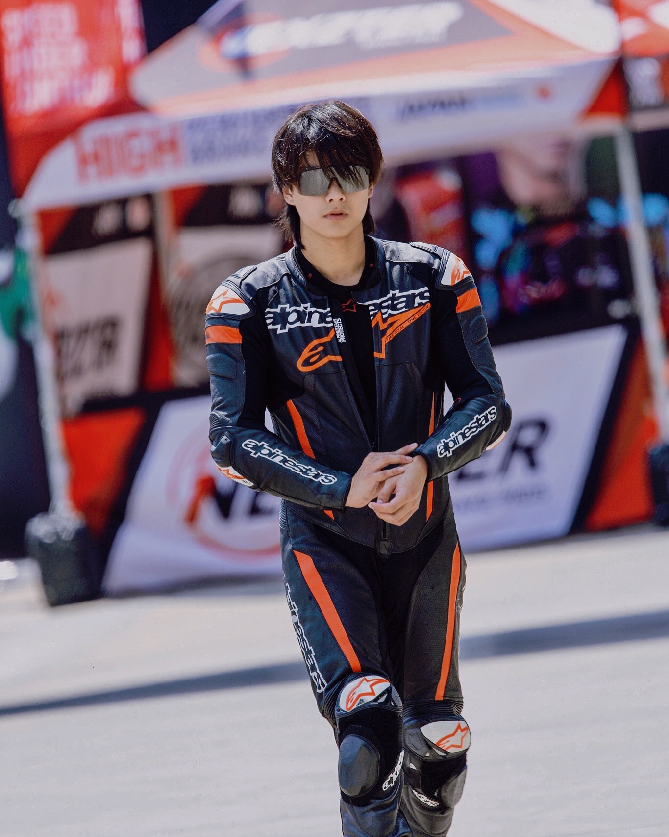 โอม ภวัต