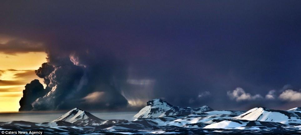 ภูเขาไฟไอซ์แลนด์ระเบิด