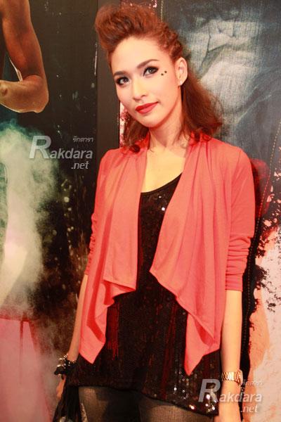 พลอย เฌอมาลย์