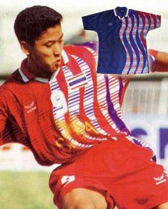 เสื้อฟุตบอลทีมชาติไทย