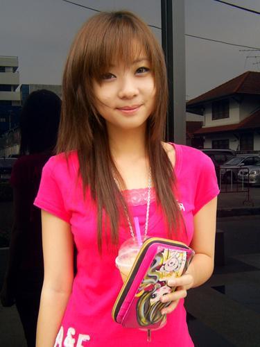 เนย วรัฐฐา