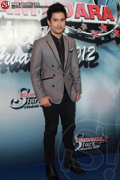 ธีร์ ธรณธันย์