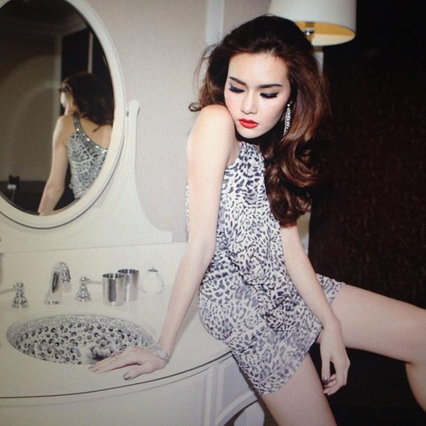 ญาญ่าญิ๋ง