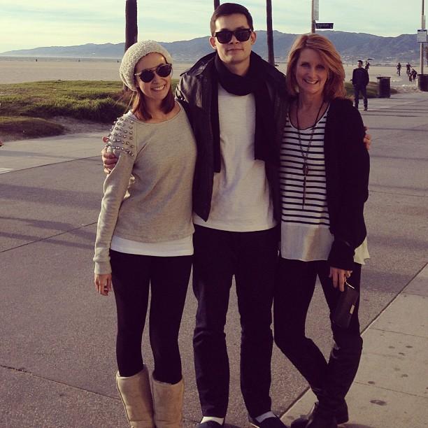 เอมี่ กลิ่นประทุม