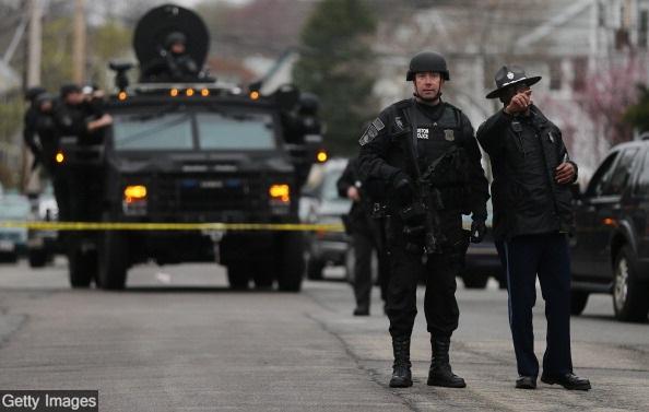 ล่าผู้ต้องสงสัยวางระเบิดบอสตัน