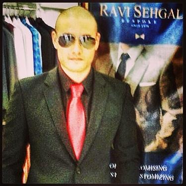 ไมค์ น้องชายลูกเกด