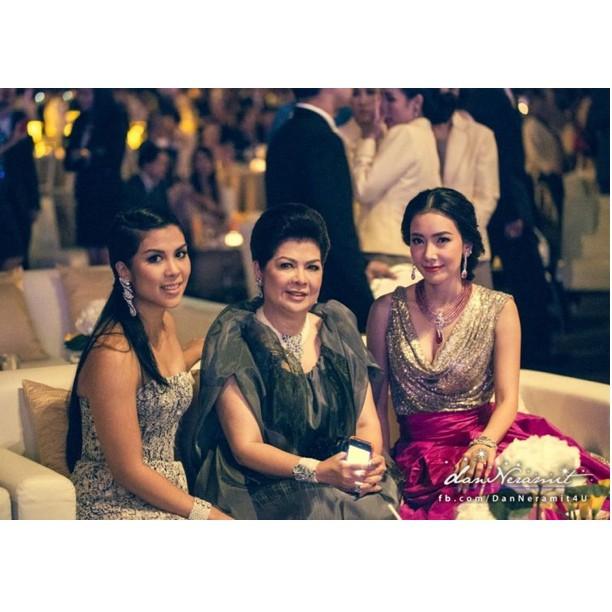 นุ่น ชมพู่ 80 ปี บุญรอดฯ