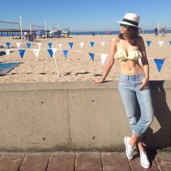 เอมี่ กลิ่นประทุม