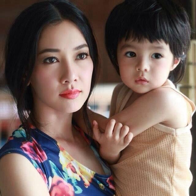 น้องเมลิค วันเฉลิม ในทองเนื้อเก้า