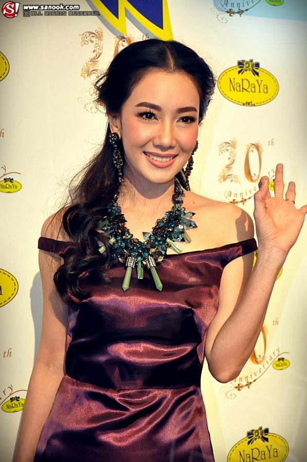 นุ่น วรนุช