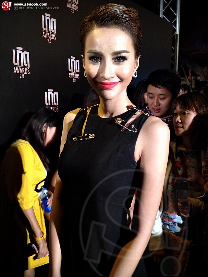 น้ำฝน อาร์ต เลิก