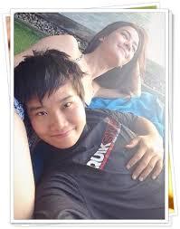 โม อมีนา