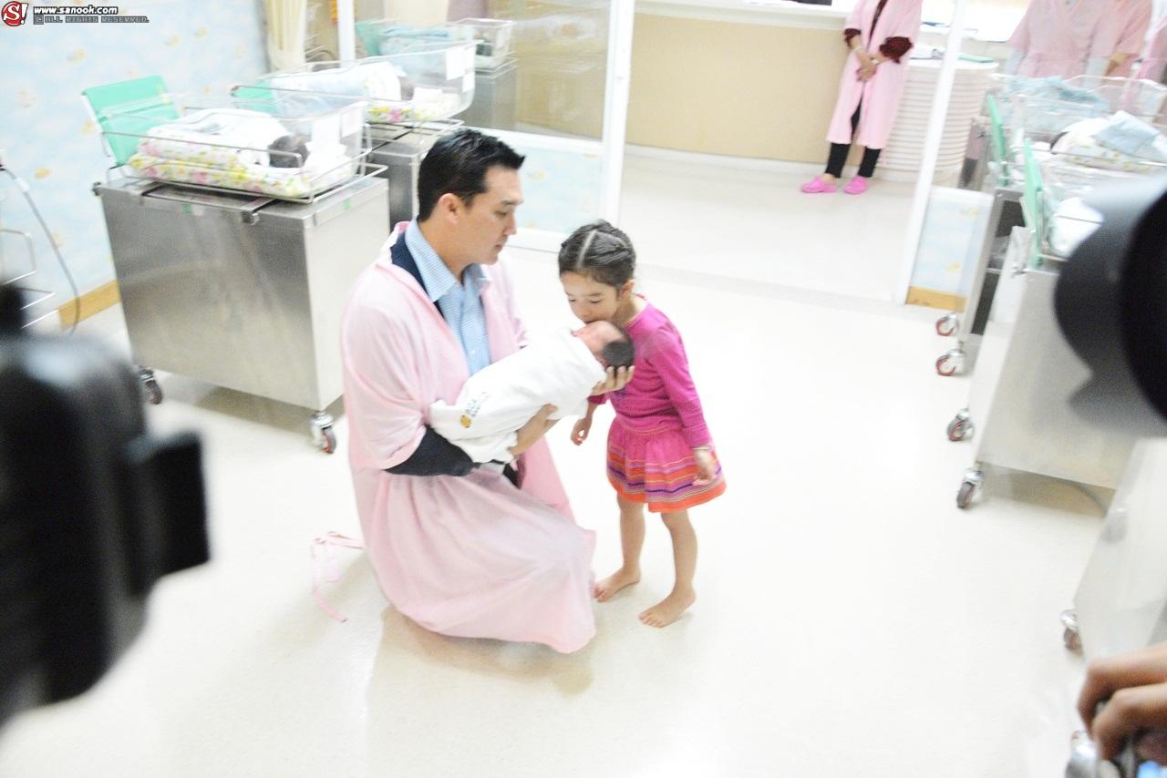 ลูกชายกบ สุวนันท์