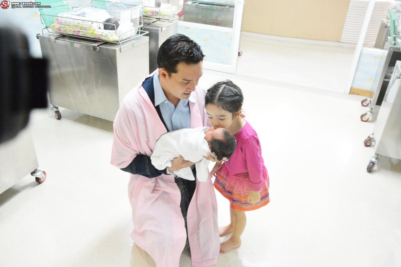 ลูกชายกบ สุวนันท์