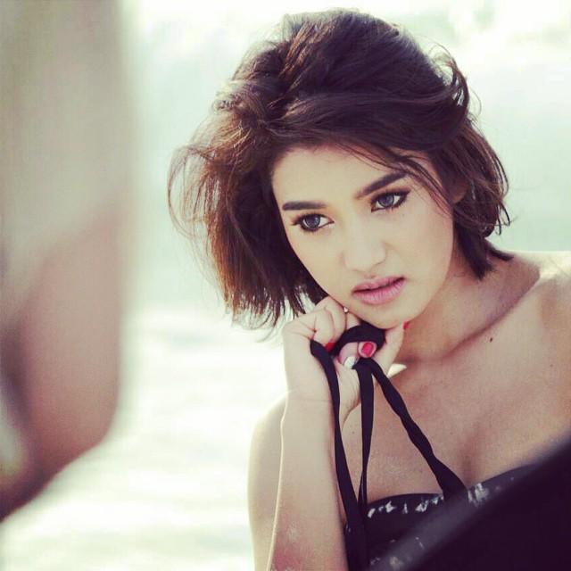 ชมพู่ ก่อนบ่ายฯ