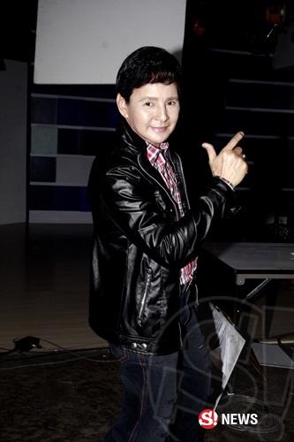 สุริยา ชินพันธุ์