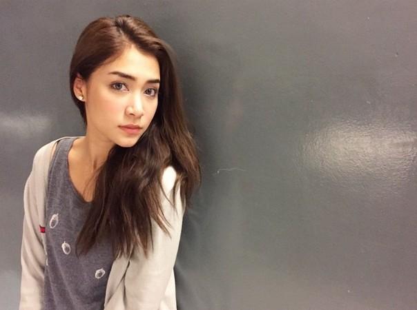 จีจี้ ชลธิชา