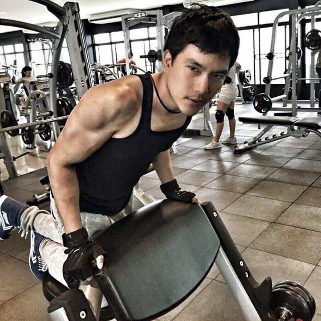 สวิส เตชภูวนนท์