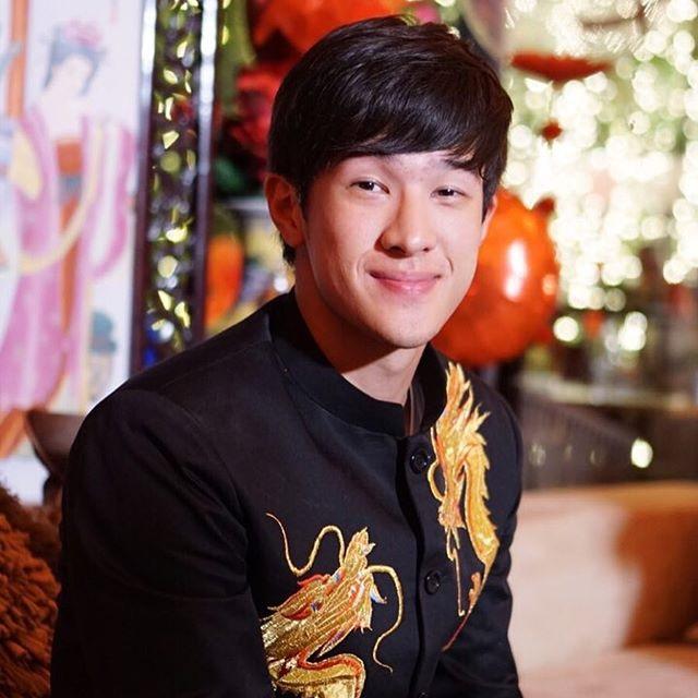 เจมส์ มาร์