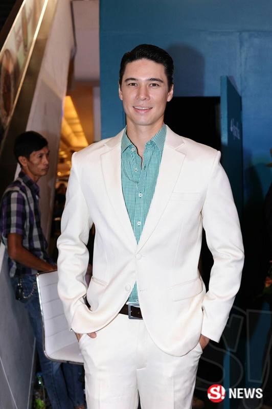 แมทธิว ดีน