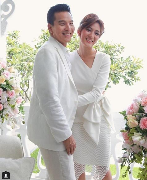 ทิน ชลลี่