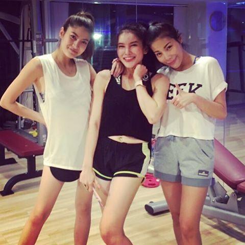 The Women's Club ของ มาร์กี้ ราศรี