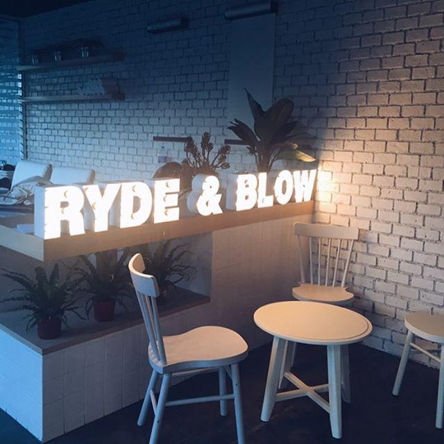 Ryde ของ เอมมี่ มรกต