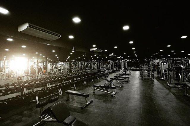 Smash Gym ของ บุ๋ม ปนัดดา