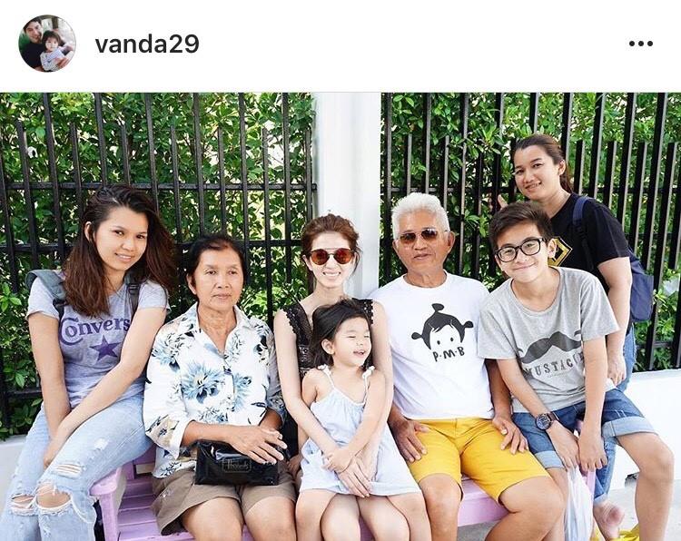 โบว์ แวนด้า