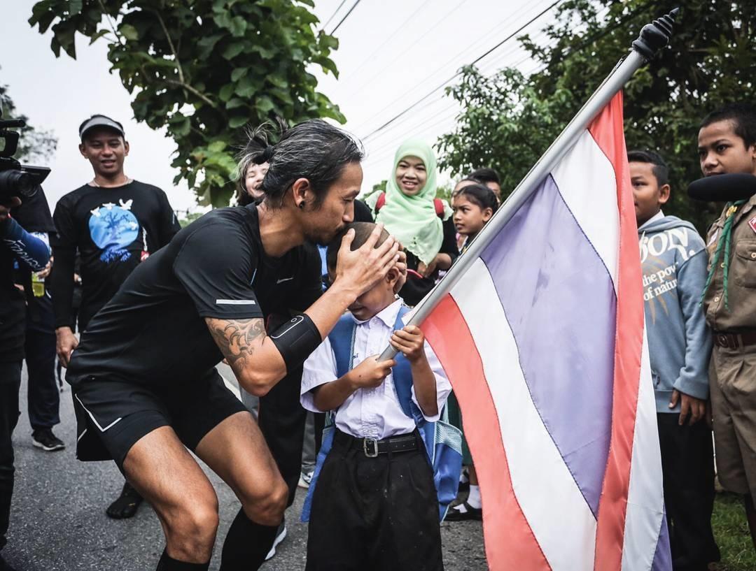 ตูน บอดี้สแลม