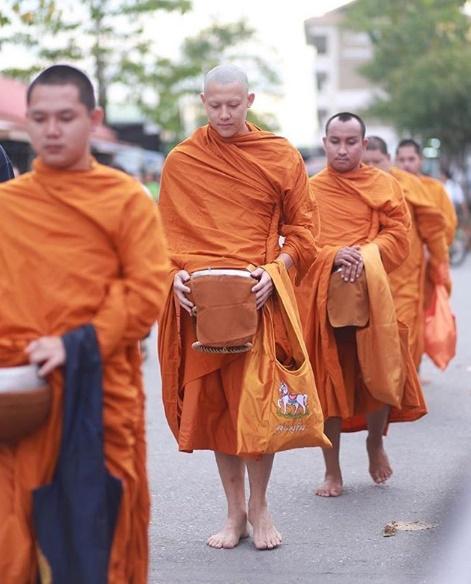 พระหมาก ปริญ