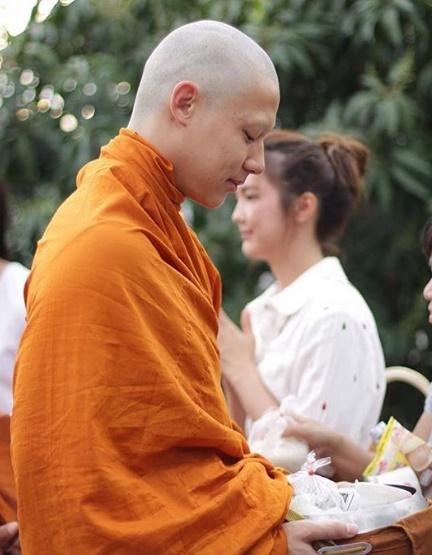 พระหมาก ปริญ