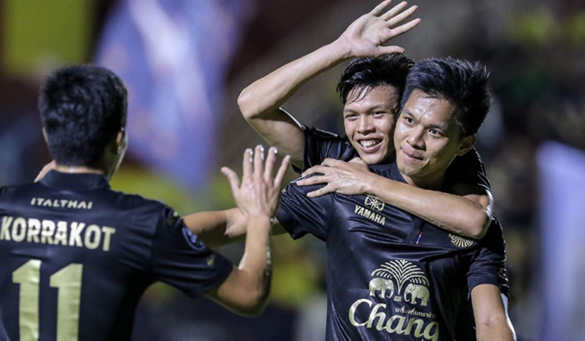 บุรีรัมย์ ยูไนเต็ด เฉือน ศรีสะเกษ เอฟซี 2-1 ทะลุเข้าชิงดำ ช้างเอฟเอคัพ 2018