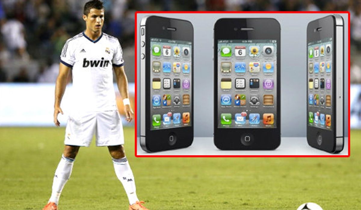 โรนัลโด้ซื้อไอโฟน 11เครื่องแจกสต๊าฟฟ์โค้ชชุดขาว
