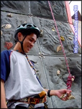 หน้าผาจำลอง บ้านผางาม รีสอร์ท