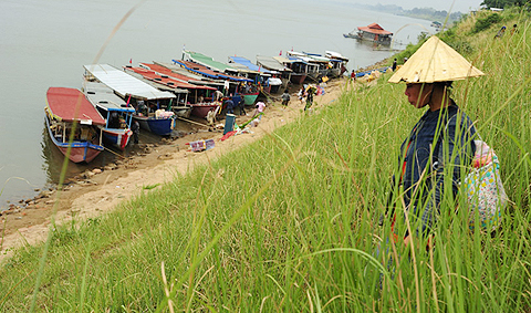 นครพนม แผ่นดินริมน้ำโขงของพวกเขา
