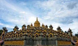 มงคลชีวิตสักการะบูชาพระธาตุสี่เมือง บนแผ่นดินอีสาน