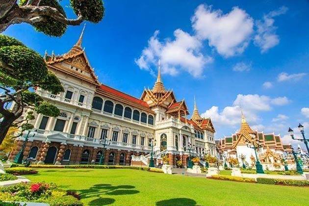 6 พระราชวัง วัง และพระตำหนักสำคัญ สถานที่แห่งความผูกพันของ ในหลวง ร.9