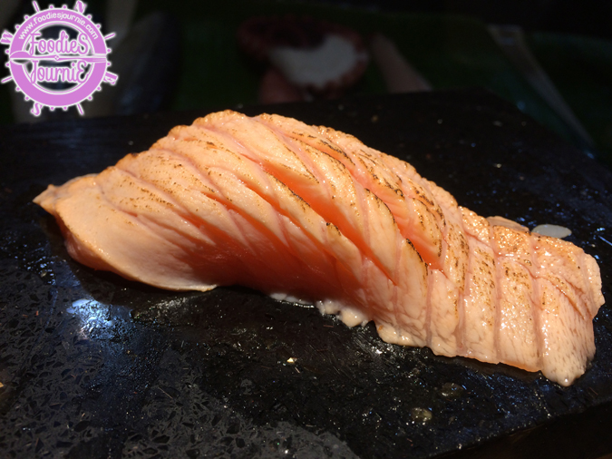 Salmon Aburi