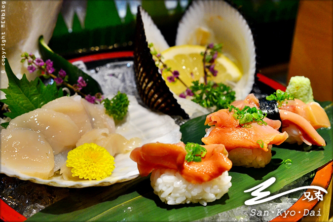 Hotate (Scallop) & Akagai (Blood Clam)