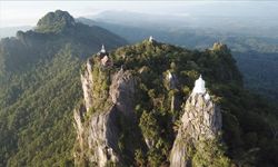 เจดีย์ลอยฟ้าวัดพระพุทธบาทสุทธาวาส ในยามที่หมอกลงหนา เหมือนดั่งว่านี่คือสวรรค์!