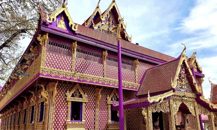 วัดบางจาก ชมโบสถ์สีม่วงแห่งเดียวของเมืองไทย