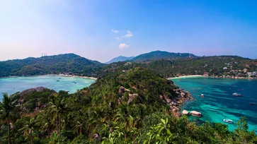 Spotlight Koh Tao 2023 อีเวนท์สุดชิลริมชายหาด กระตุ้นการท่องเที่ยวเกาะเต่า